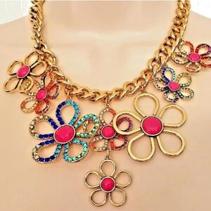 Betsey johnson flower necklace with rhinestone Nwt